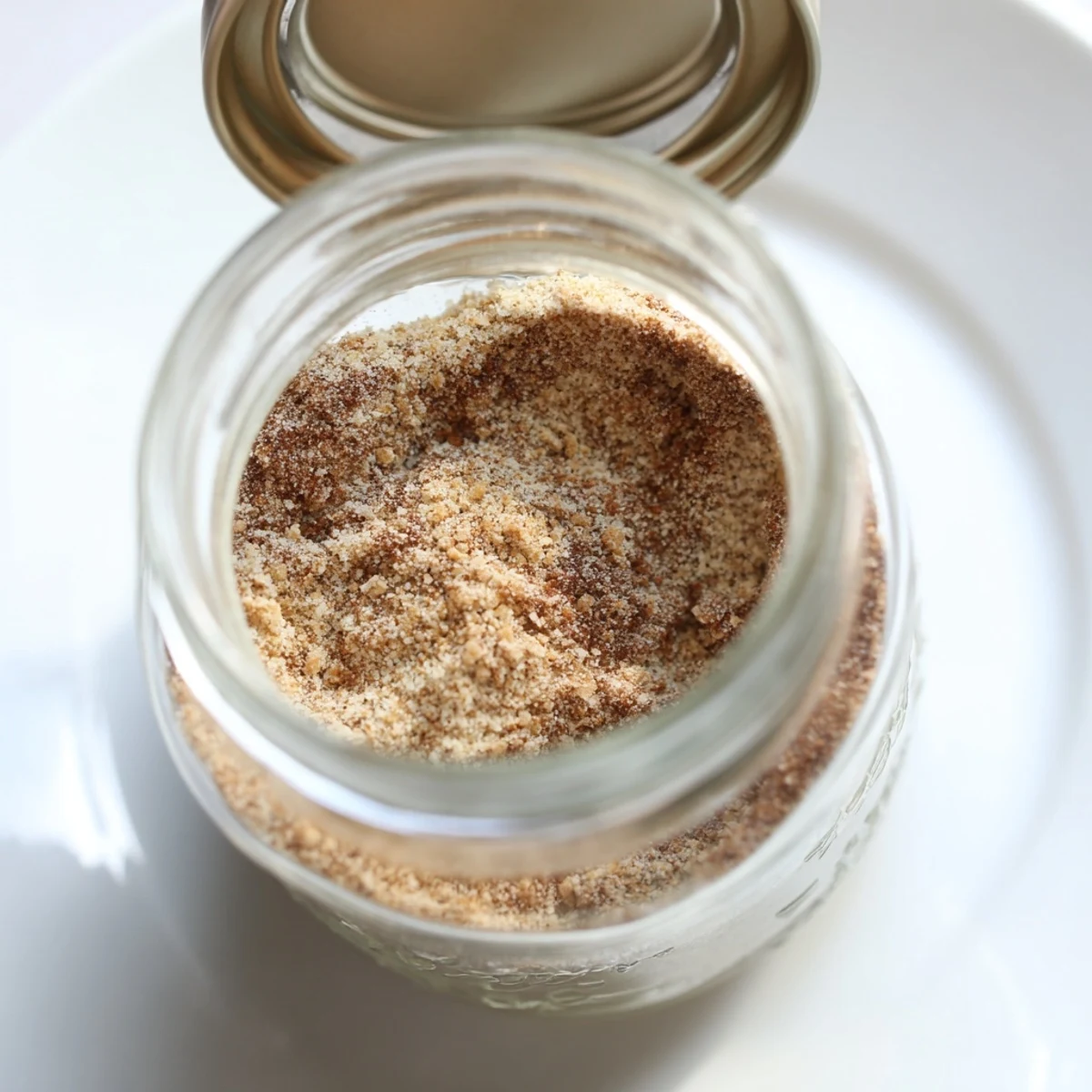 Imagine this: a jar of spiced cake mix ready to transform into a delicious, fragrant homemade cake!