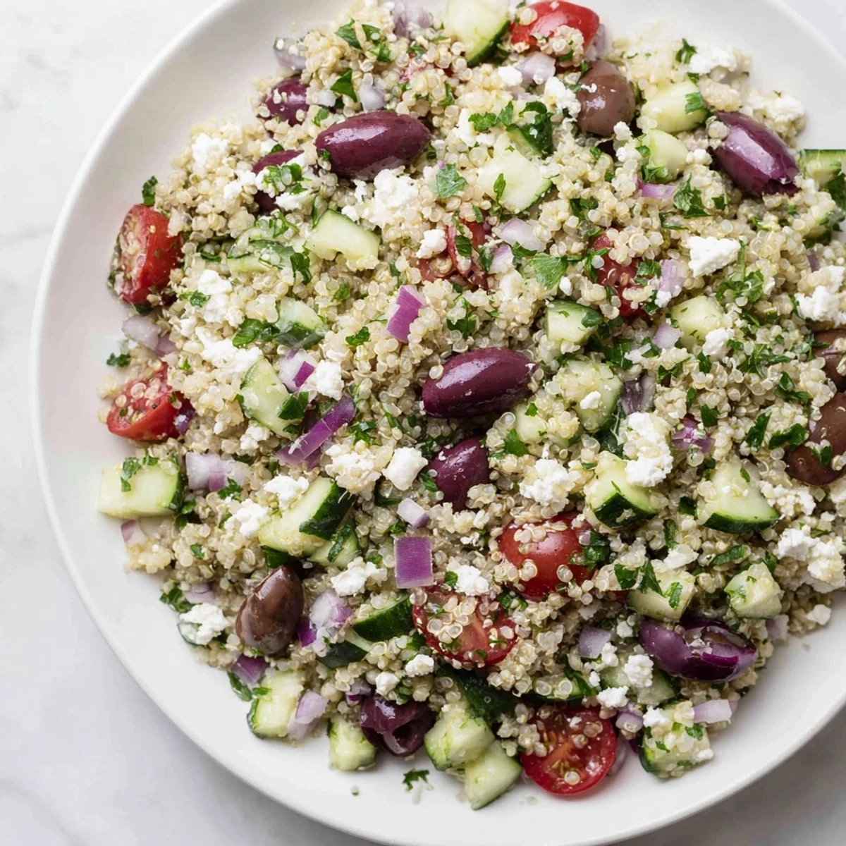 Imagine the fresh, zesty flavors of this light and healthy Mediterranean Quinoa Salad!